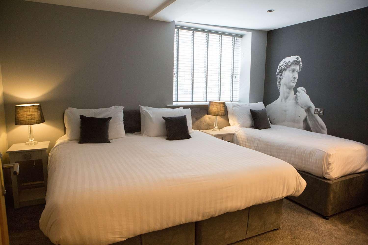 The Townhouse Hotel 3*