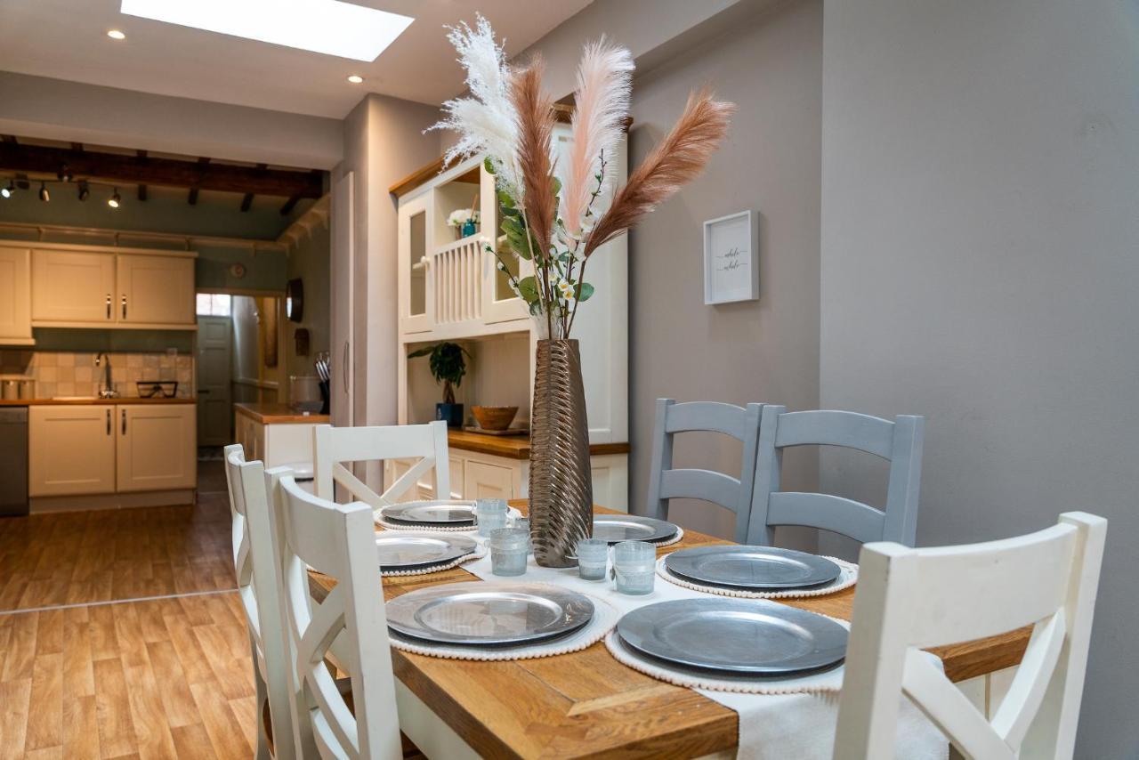 18th Century Townhouse In City Centre *