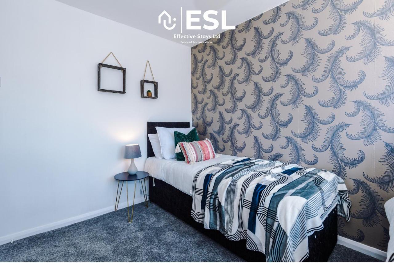Apartment 3 Bedroom House With Garden And Driveway Parking - Less Than 10 Mins From Centre Chester