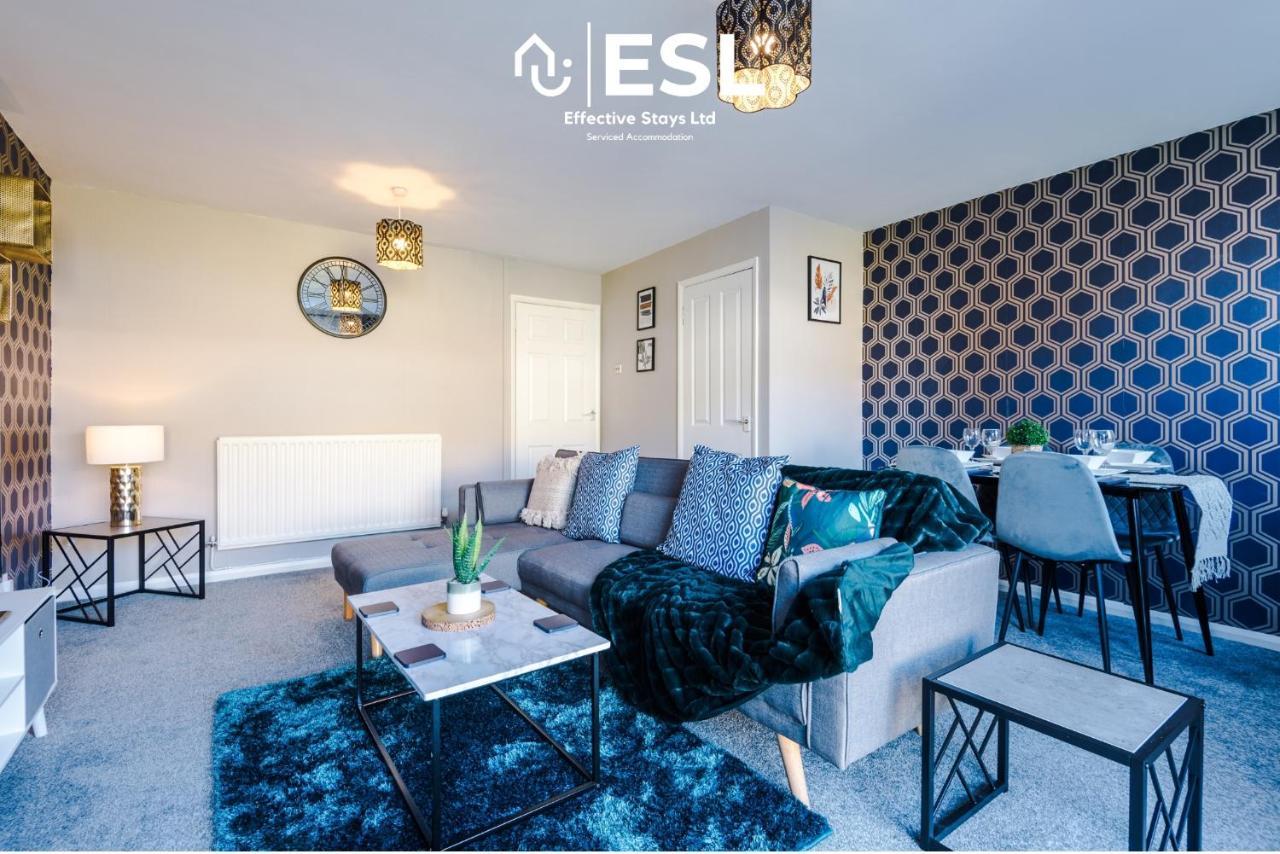 3 Bedroom House With Garden And Driveway Parking - Less Than 10 Mins From Centre Apartment Chester