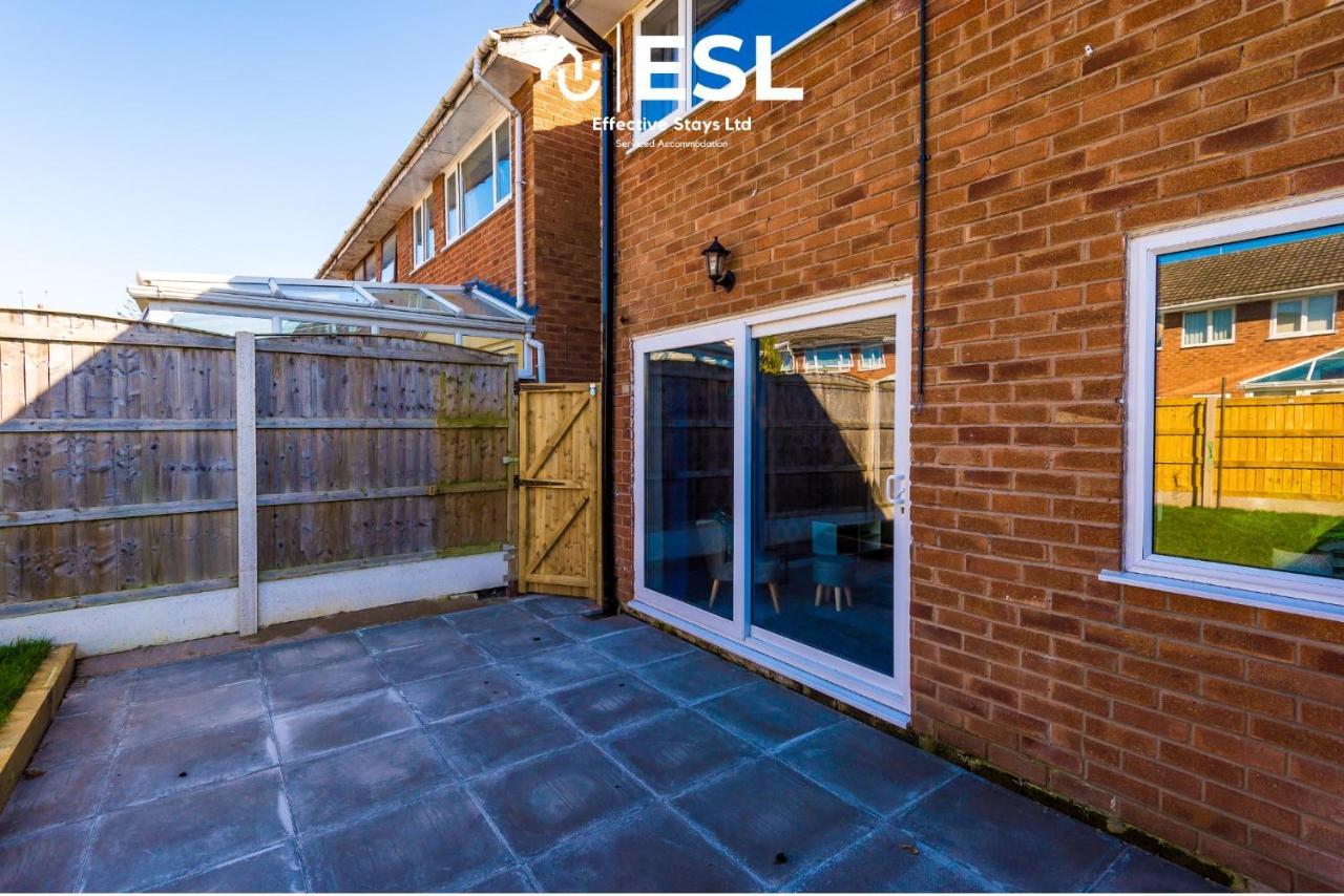 Apartment 3 Bedroom House With Garden And Driveway Parking - Less Than 10 Mins From Centre Chester