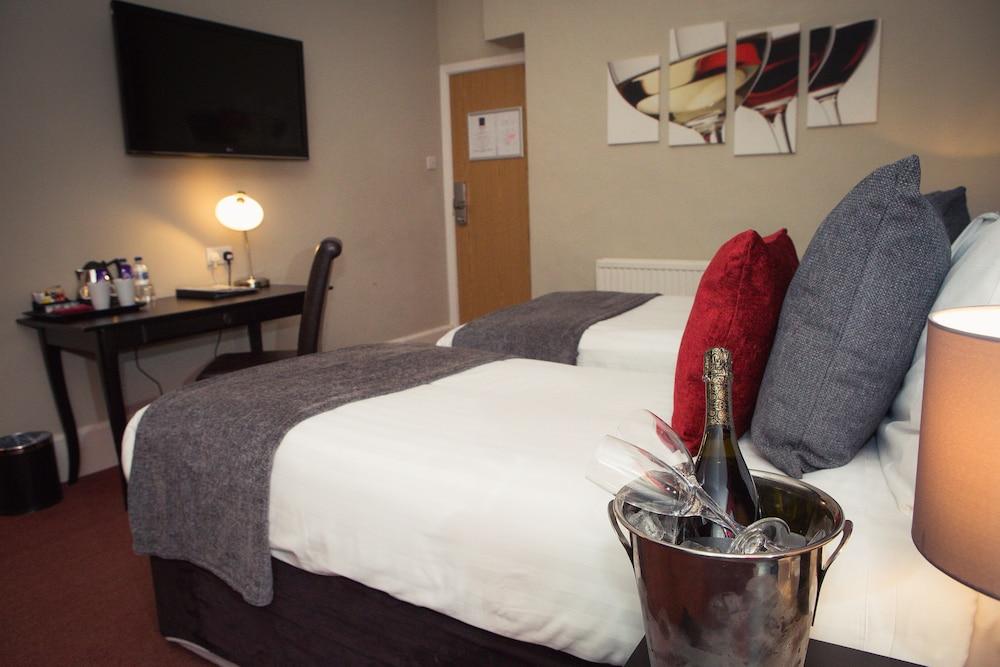 The Townhouse Hotel