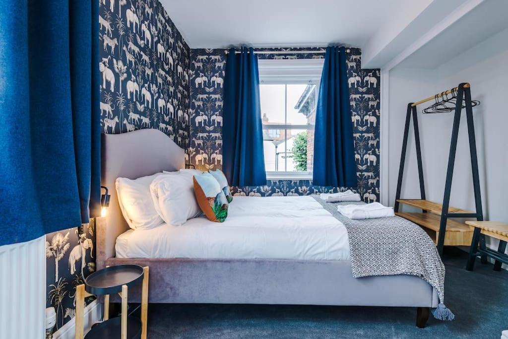Zooblu: 1-bed Apartment Chester
