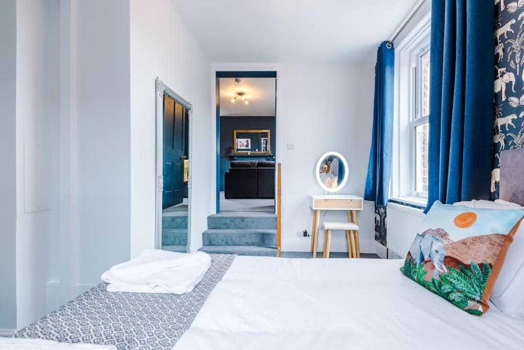 Zooblu: 1-bed