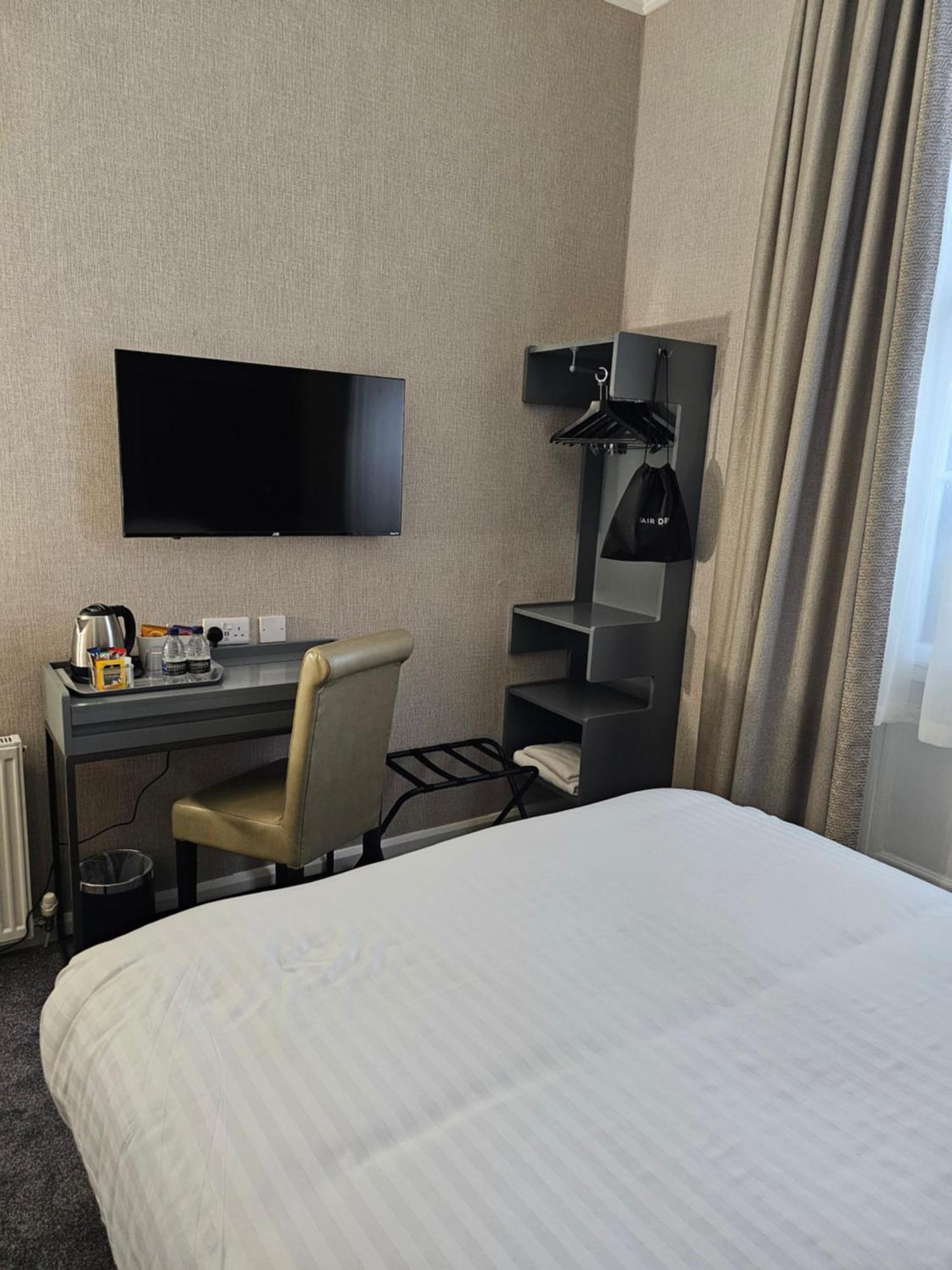 The Townhouse Hotel