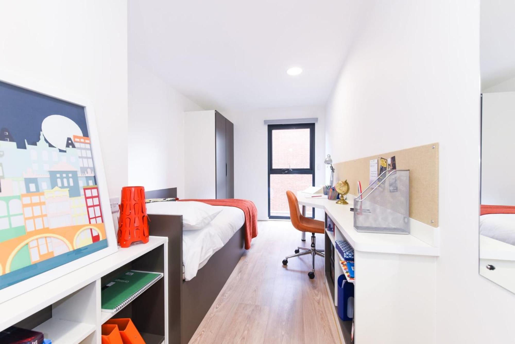 For Students Only Ensuites At The Towpath In * Chester
