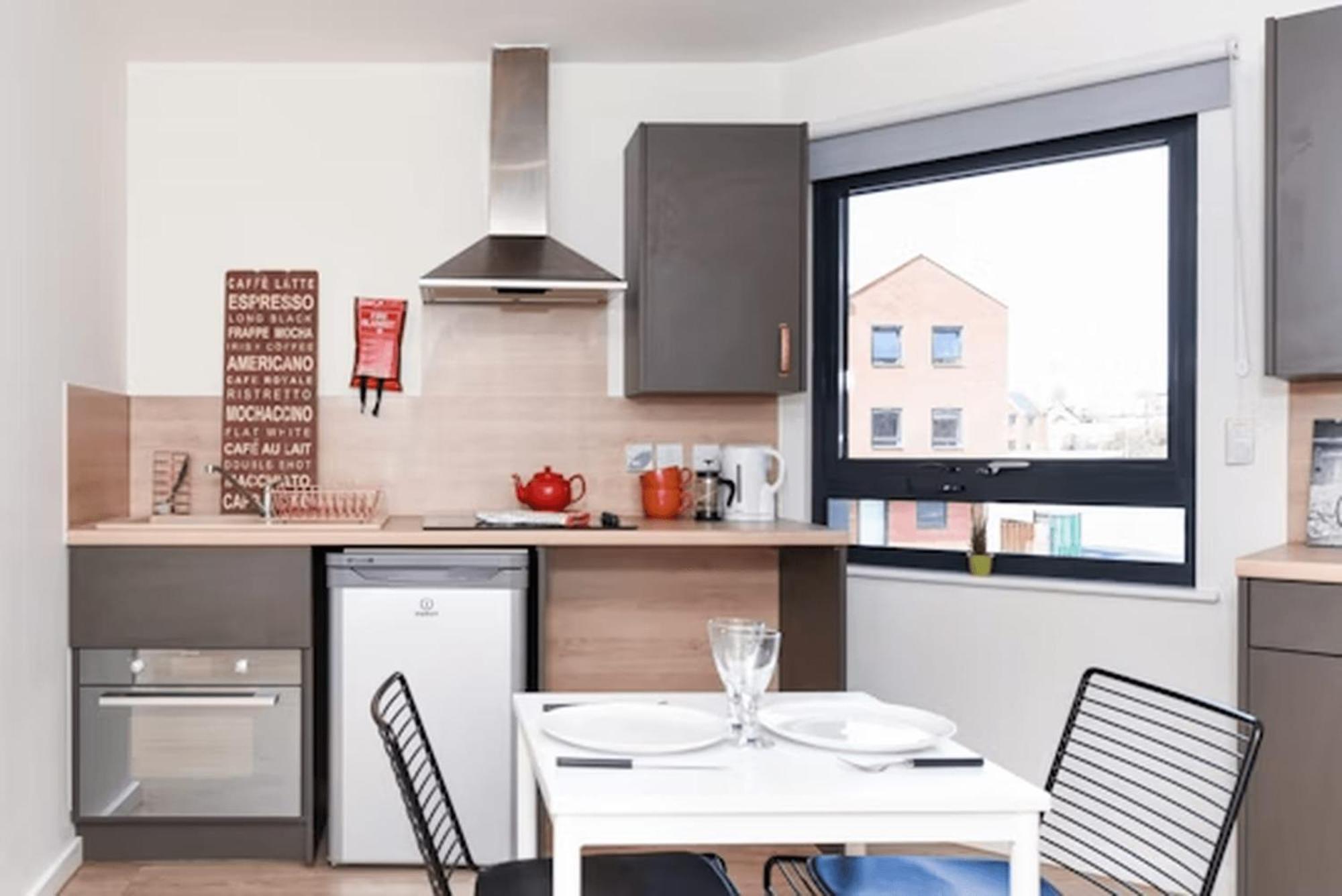 For Students Only Ensuites At The Towpath In Apartment