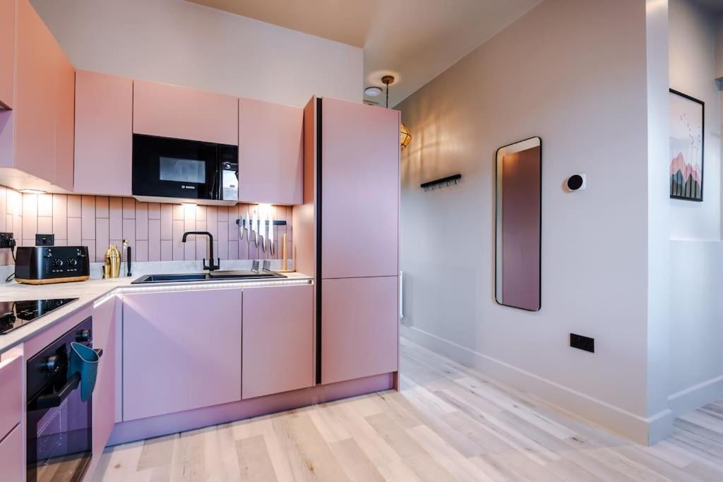 Apartment Centre Free Parking And Luxury Finishes Chester