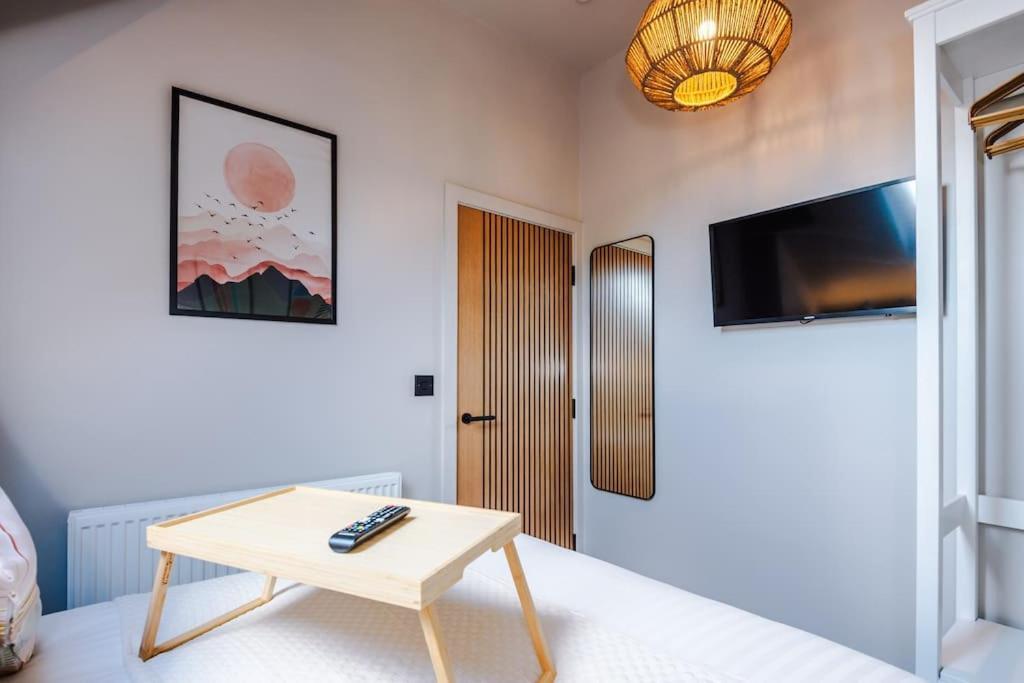 Centre Free Parking And Luxury Finishes Apartment Chester