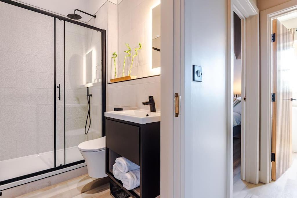 Centre Free Parking And Luxury Finishes Apartment