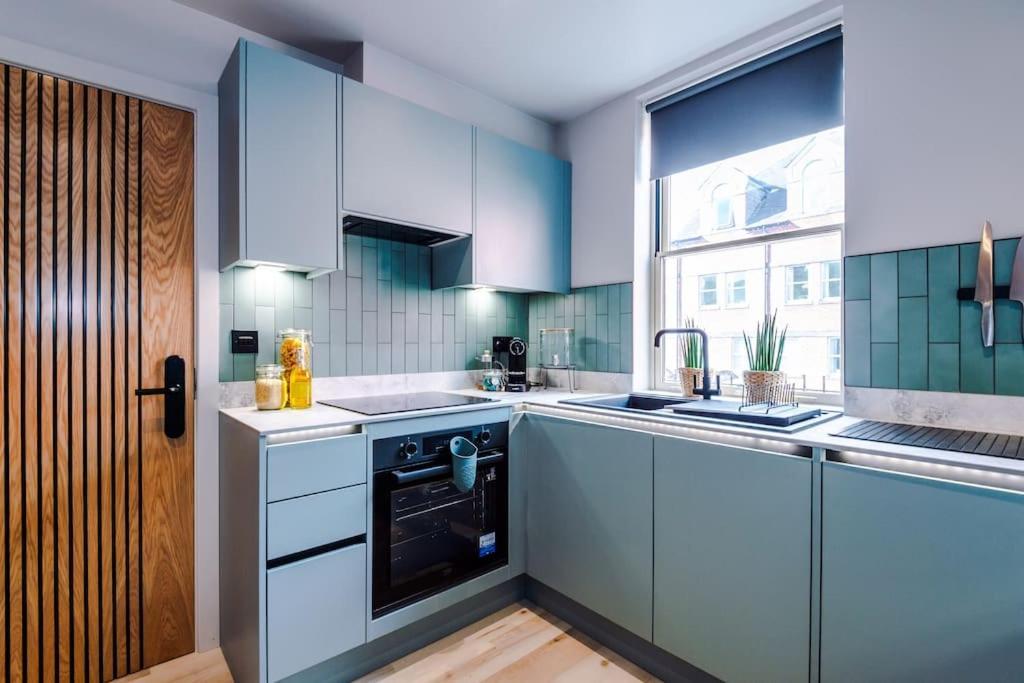 Elegant 2b Retreat Centre With Secure Parking Chester