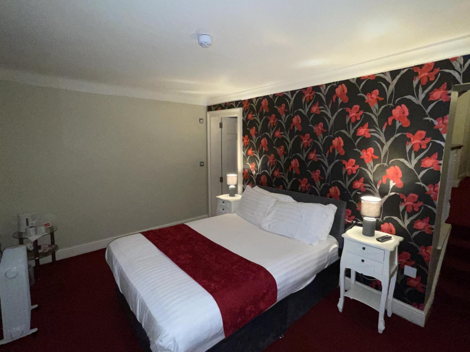 Hotel The Commercial Bar & Chester