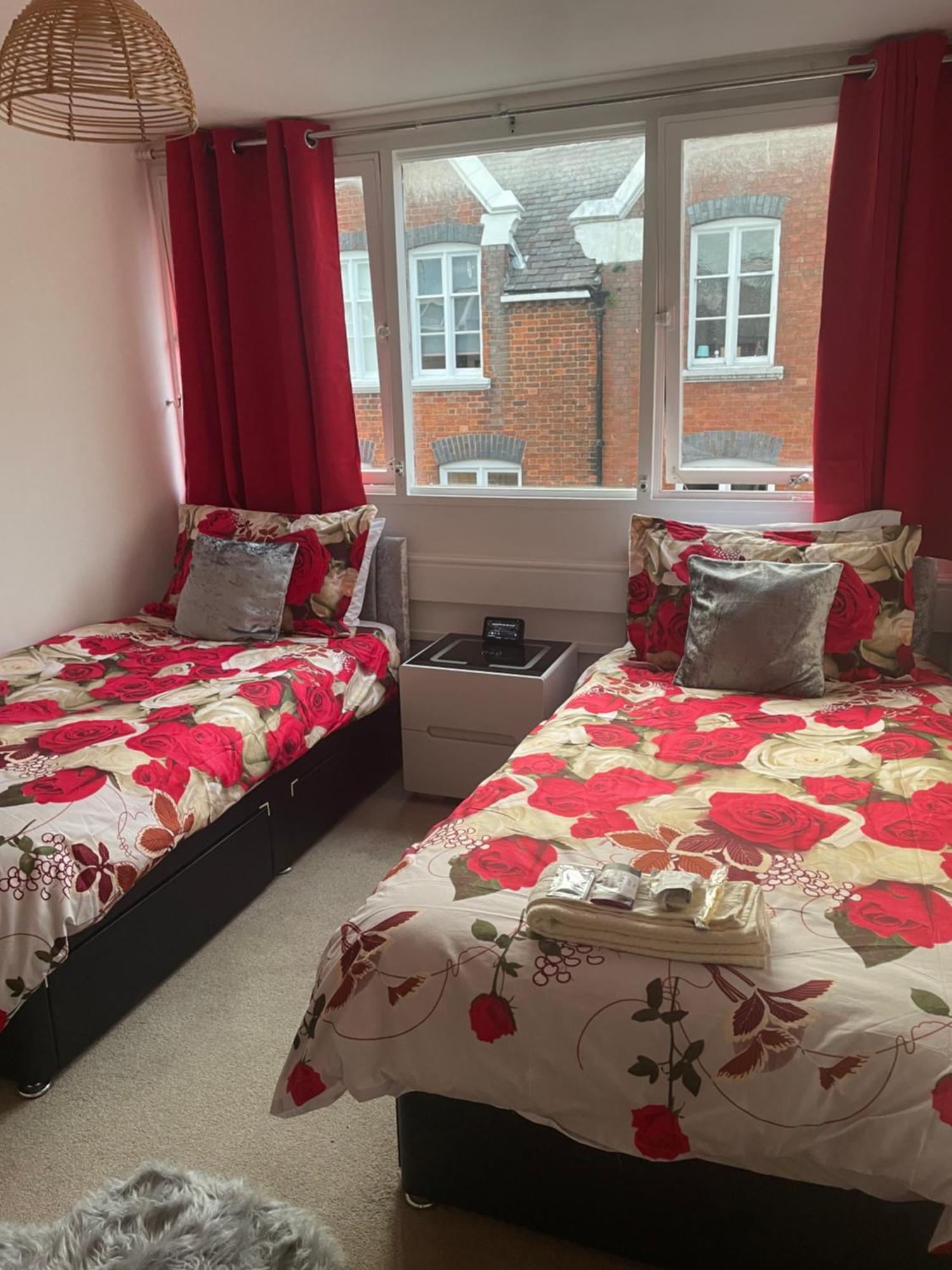 Bed & Breakfast Jeans Place Watergate St Rows Near Racecourse *