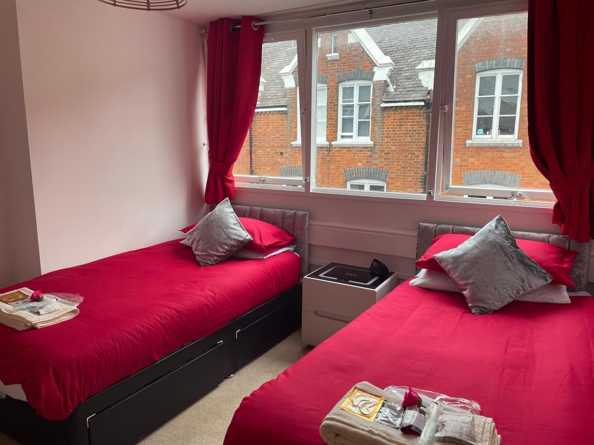 Bed & Breakfast Jeans Place Watergate St Rows Near Racecourse