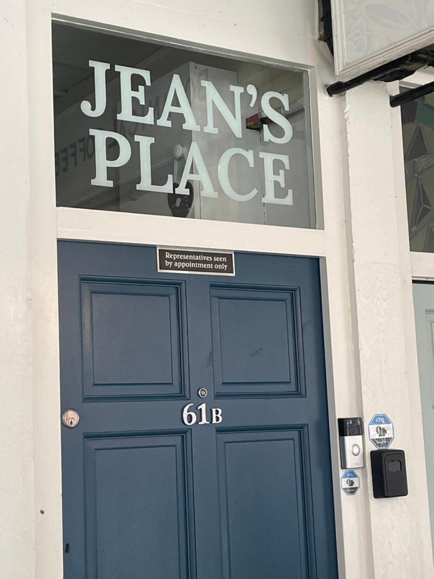 Bed & Breakfast Jeans Place Watergate St Rows Near Racecourse