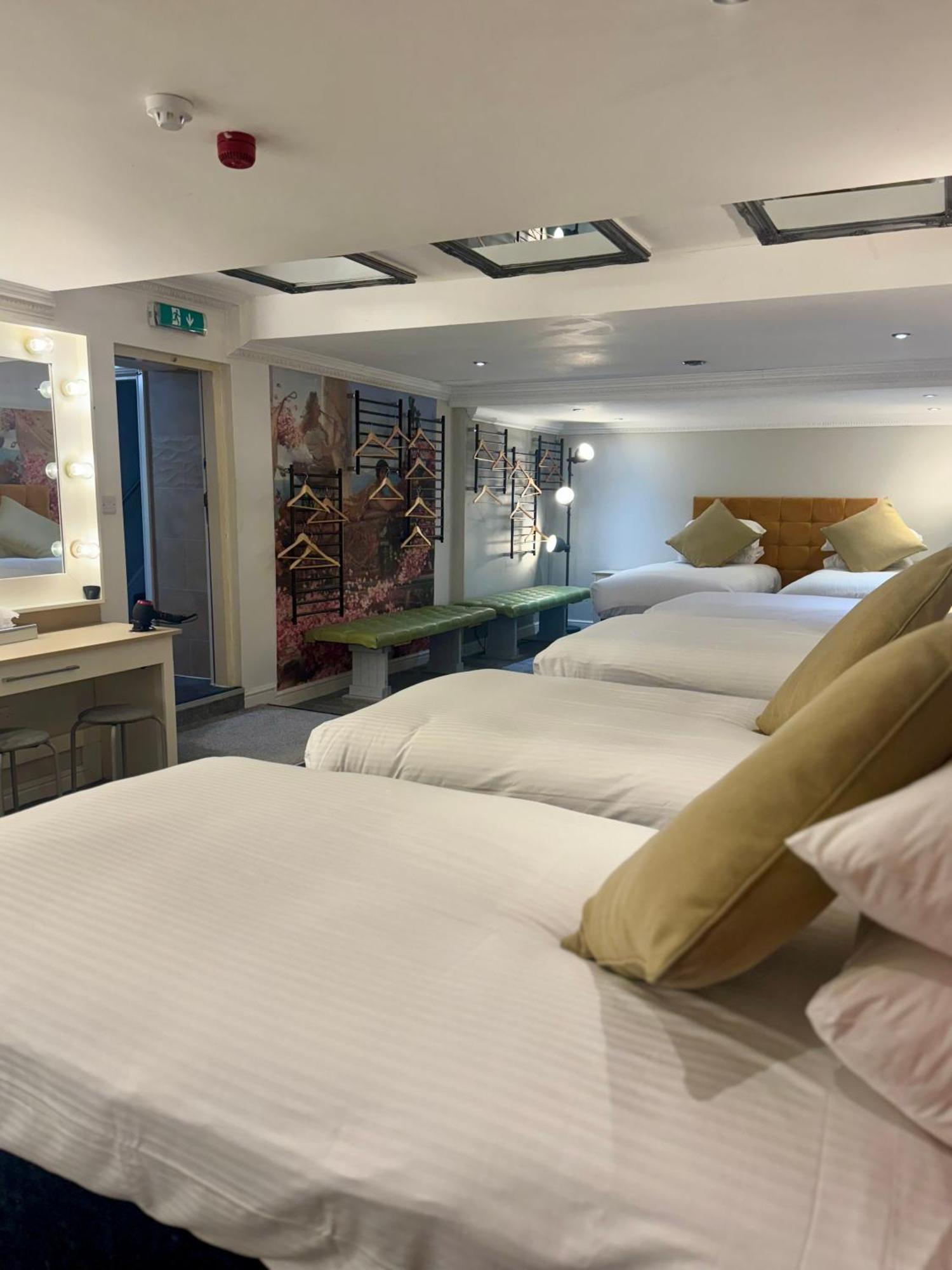 The Townhouse 3*