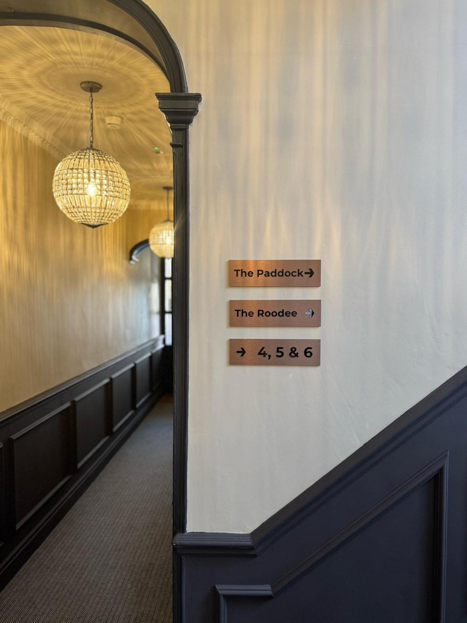 Hotel The Seven