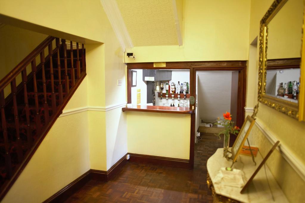 Hamilton Court Hotel Chester