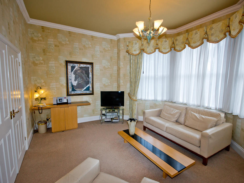 Hotel Green Bough