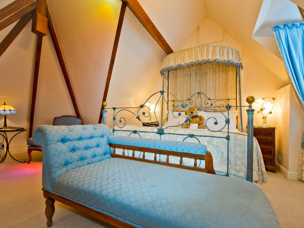 Hotel Green Bough 4*
