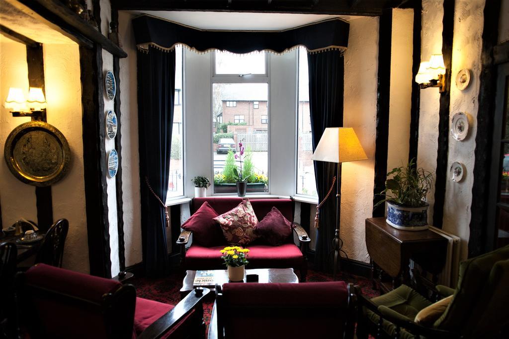 Hotel Hamilton Court 4*