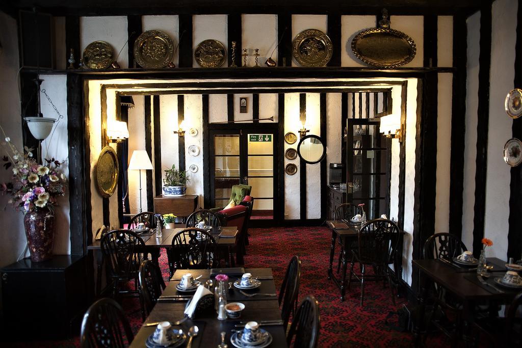 Hamilton Court Hotel