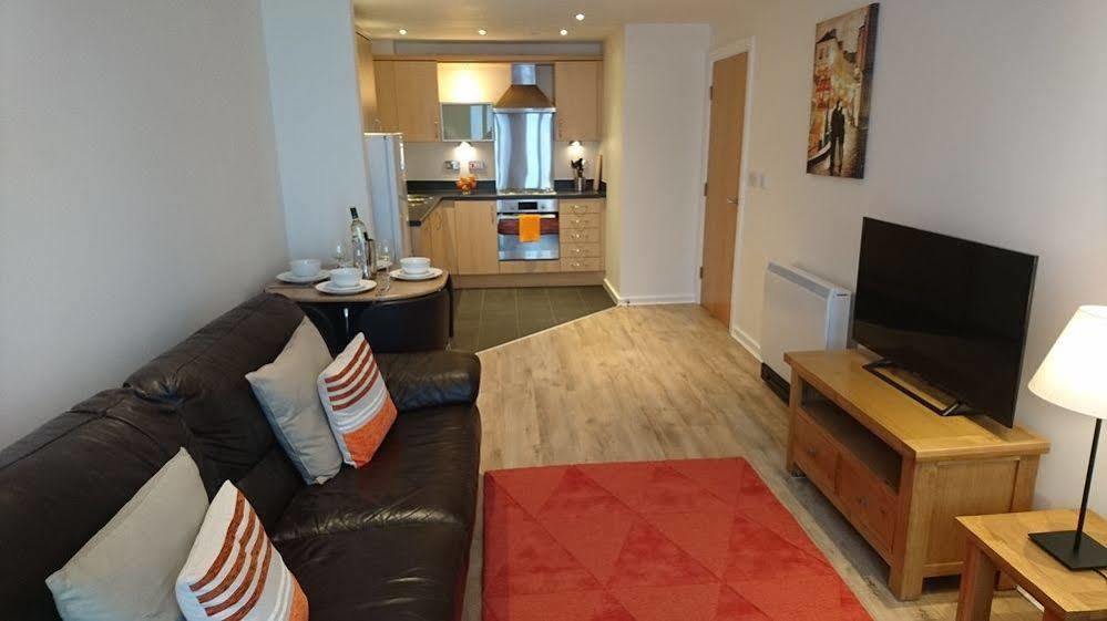 Racecourse Serviced 4* Chester