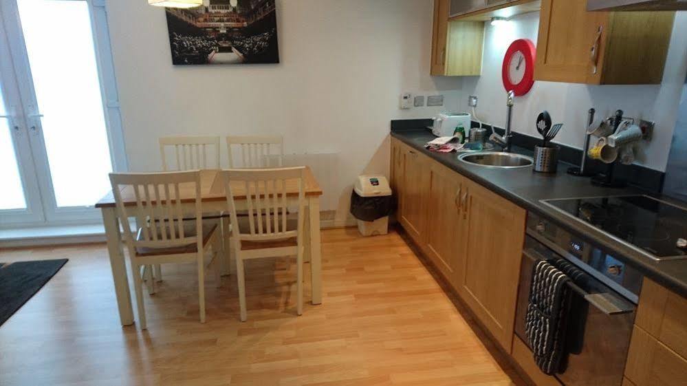 Racecourse Serviced Hotel