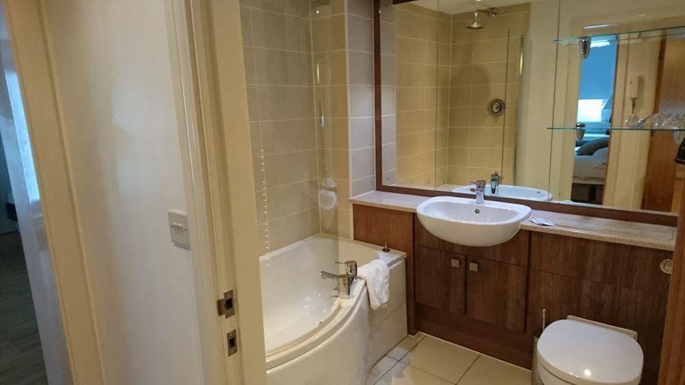 Racecourse Serviced Hotel