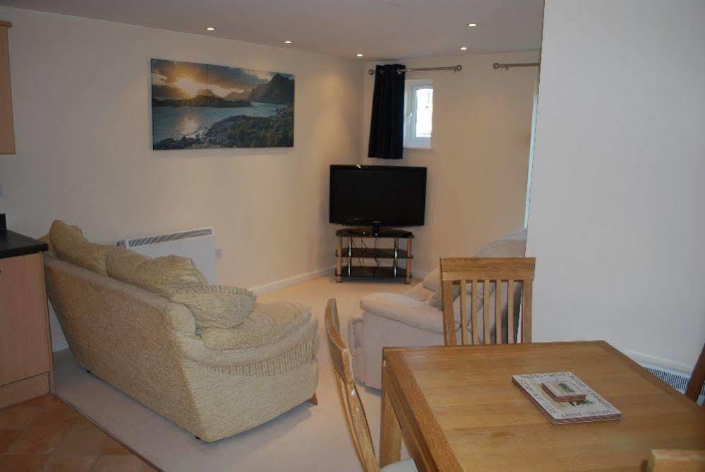 Racecourse Serviced Hotel 4*