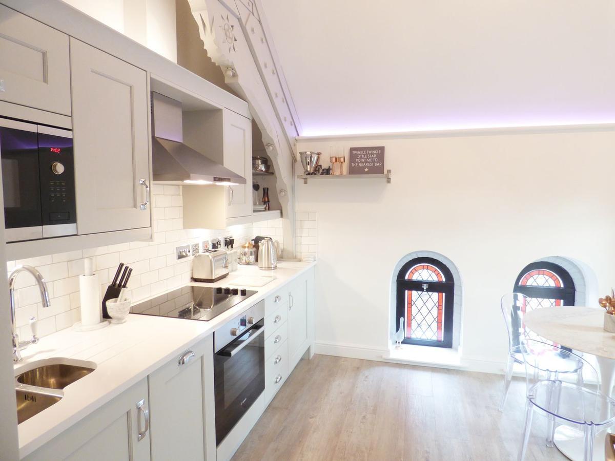 Apartment 1 Chapel Place *