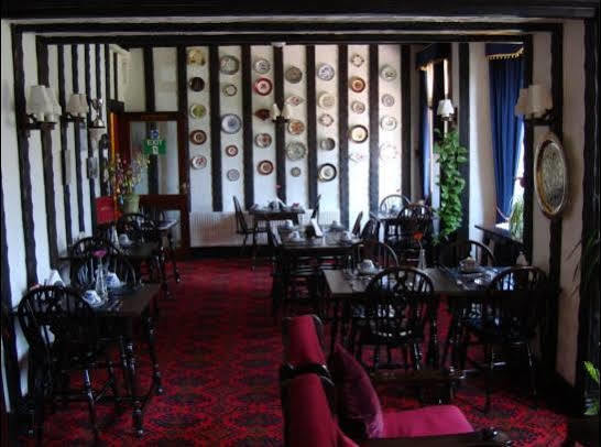 Hamilton Court 4* Chester