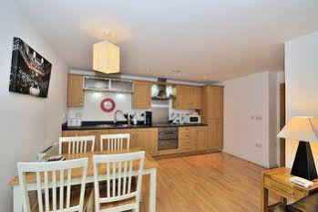 Racecourse Serviced 4* Chester