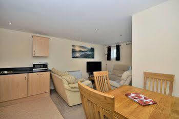 Racecourse Serviced Hotel 4*