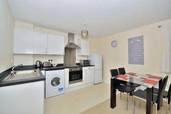 Hotel Racecourse Serviced