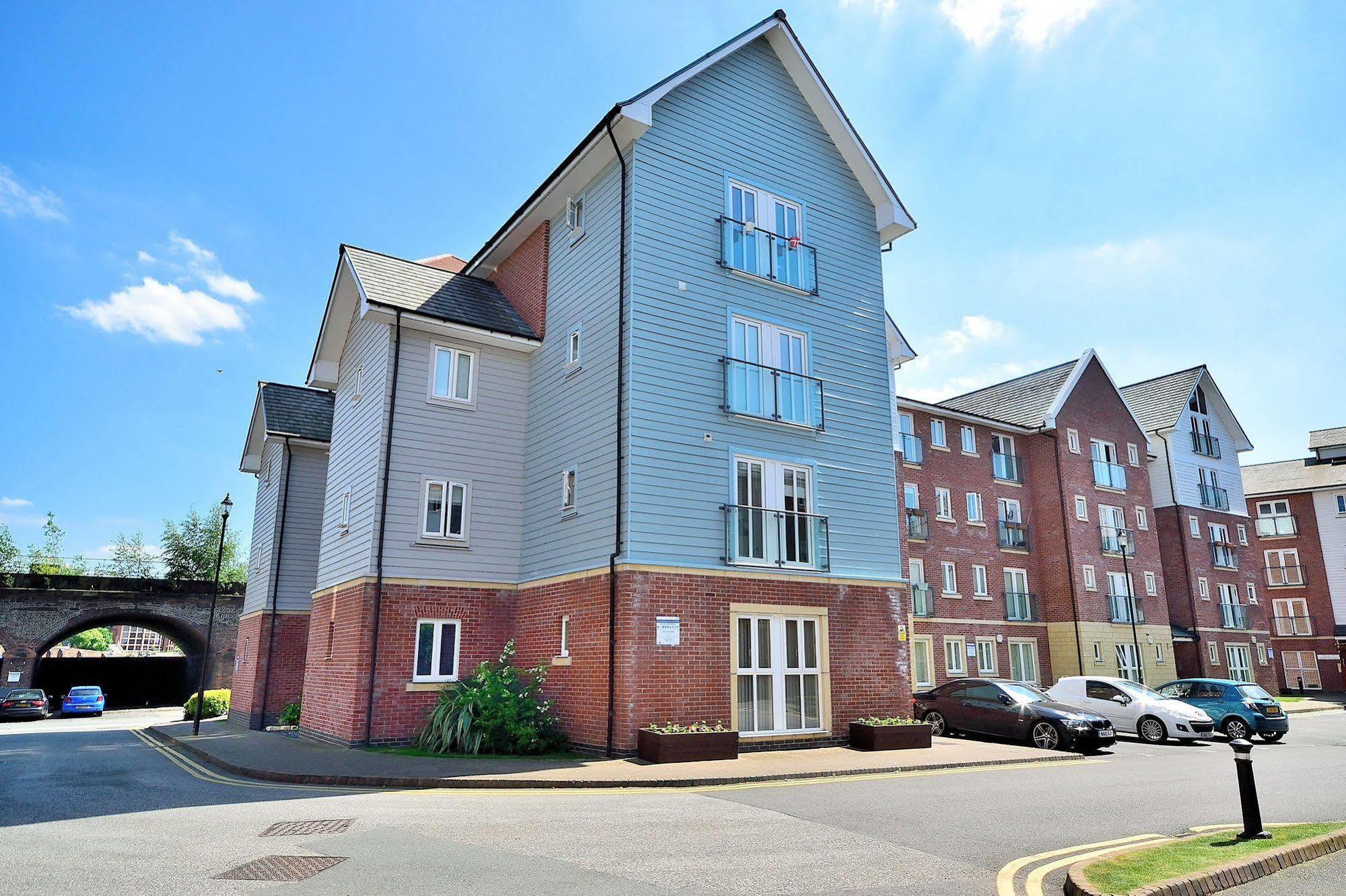 Racecourse Serviced Hotel Chester
