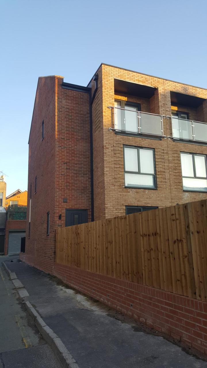 Apartment Weaver House