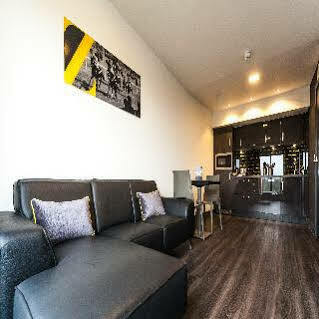 Roomzzz Aparthotel 4*