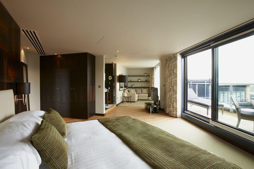 Abode 4*