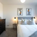 Southview Stays - Three Bedroom House