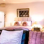 Domus House Studio Apartments In Chester City Centre With Free Parking By Rework Accommodation
