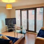 Spacious Duplex 2 Bed Apartment Central Location By Canal - Chester Uk