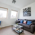 Chester Stays - Best Value Apartment With Free Parking In The Heart Of Chester