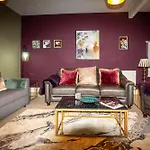 Whitegates Rows City Centre Apartment By Rework Accommodation