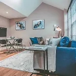 Chester Rows At Bridge Street, City Centre - Luxury Apartments By Polkastays