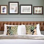 Innkeeper\'s Lodge Chester, Christleton