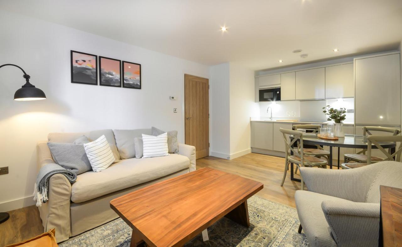 Concorde House Luxury -