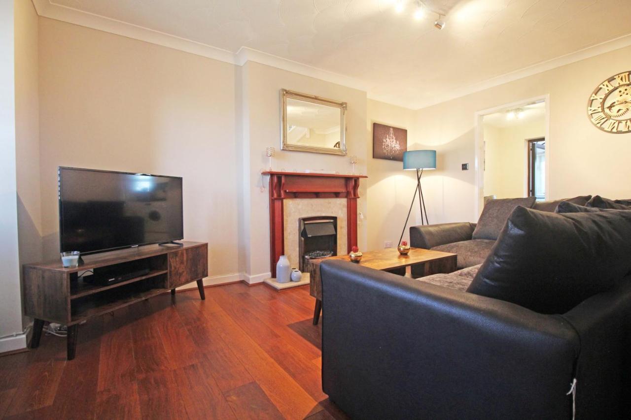 Holiday home The Barwoods - Modern Spacious In - Parking *