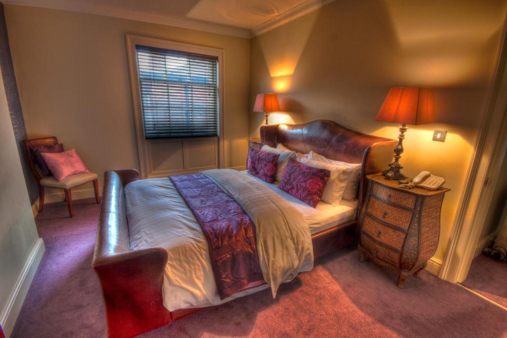 The Commercial Hotel