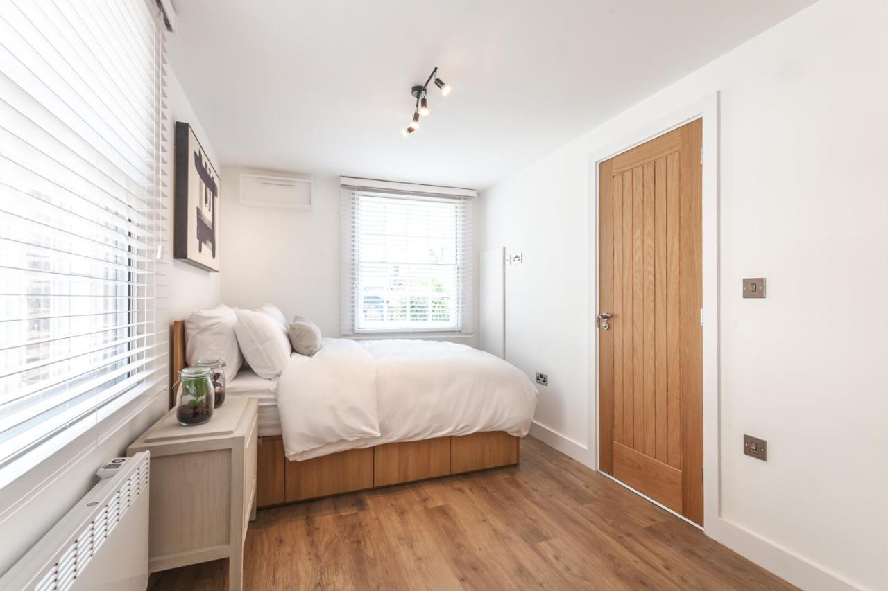 14-16 Grosvenor Street Stylish - *